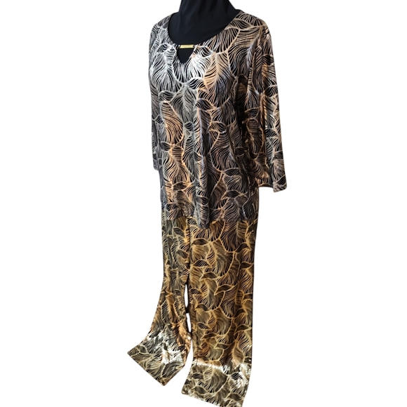 Masseys Abstract Print 2-piece Romper XL Metallic Material Very Unique! - Picture 2 of 15